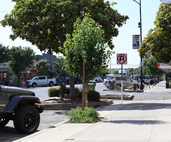 gustine downtown