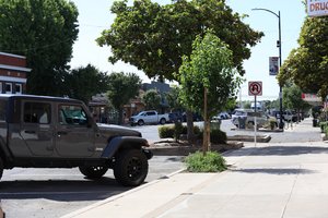 gustine downtown