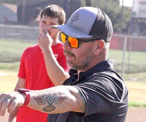 Debin Cowell instructs