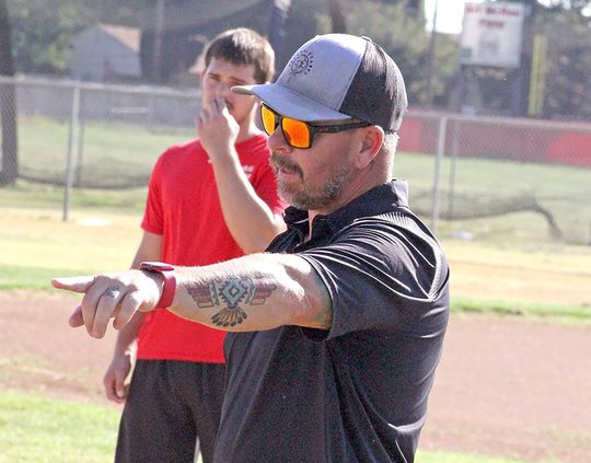 Debin Cowell instructs