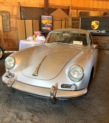 2 CARS