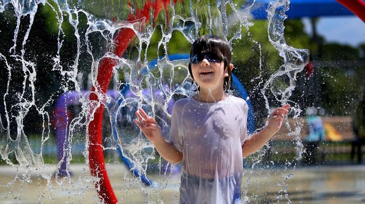 kid in water