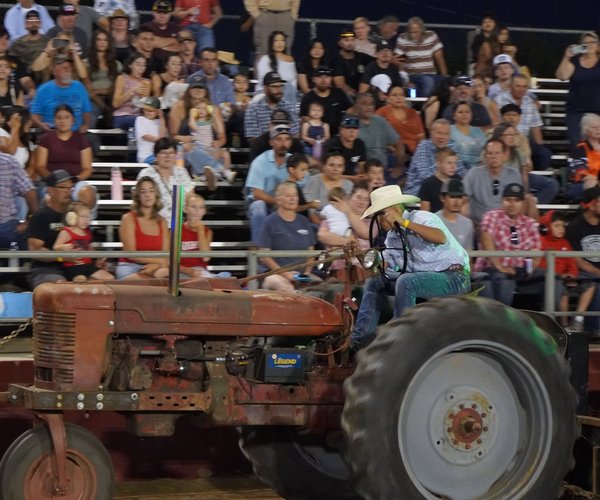 gustine tractor pull 2026