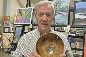 Garth Stapley fair bowls