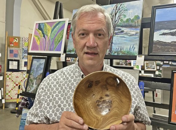 Garth Stapley fair bowls