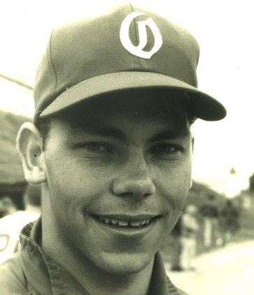 PAUL ZAKEL obit 01
