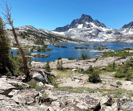Thousand Island Lake