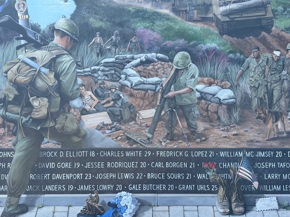 vietnam war mural