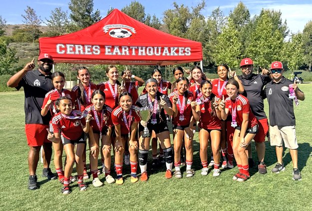 Ceres Earthquakes 16-and-under girls travel soccer team 2026