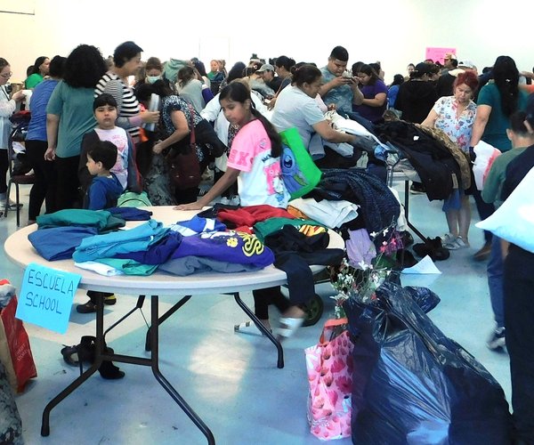R clothes 819