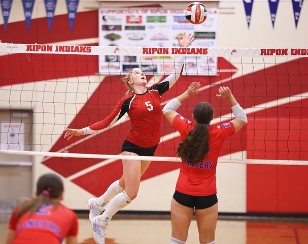 Ripon handles EU in home opener