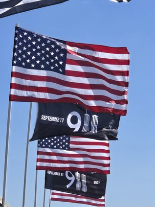 911 flags