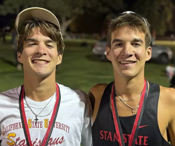 Mason and Jackson Oliveira