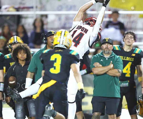 Ripon-Tracy football