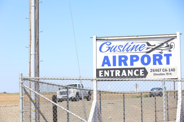 gustine airport