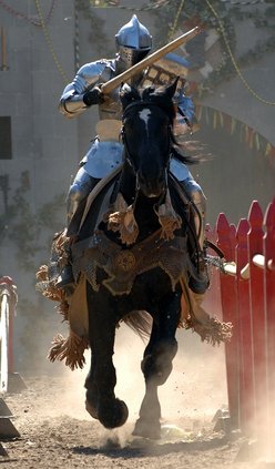 Joust 923
