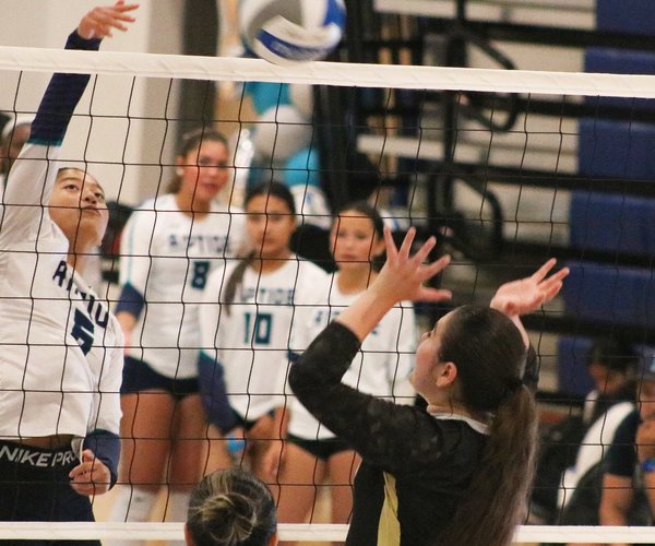 Millennium-River Islands girls volleyball