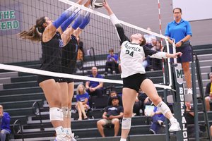 Beyer-Lathrop girls volleyball