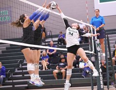 Beyer-Lathrop girls volleyball