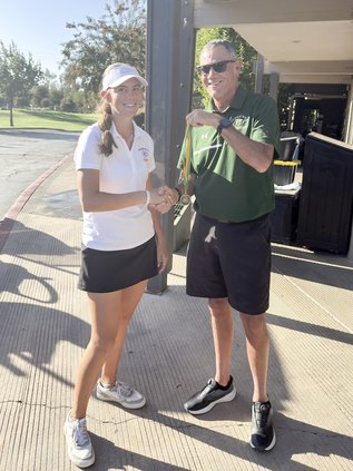 girls golf 1