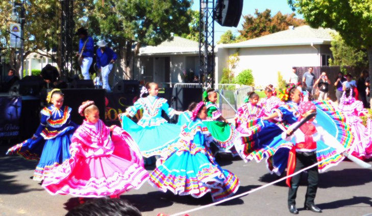 1014 dancers