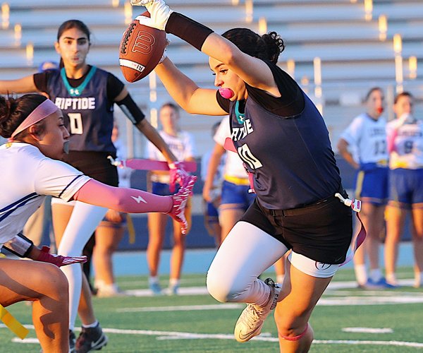 Linden-River Islands flag football