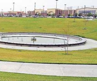 stadium retail water fountain