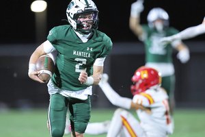 Oakdale-Manteca football