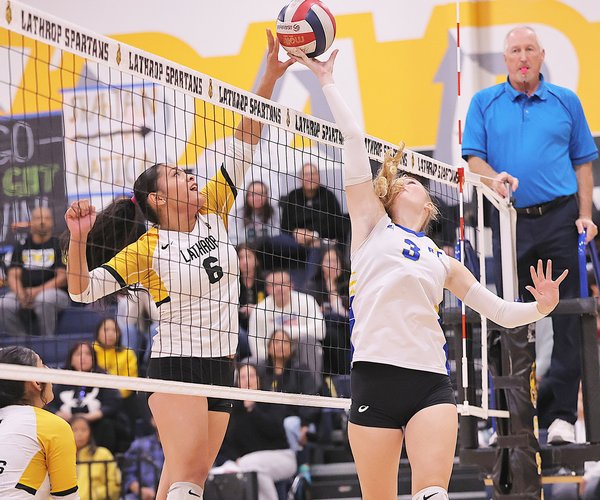 Ripon Christian-Lathrop girls volleyball